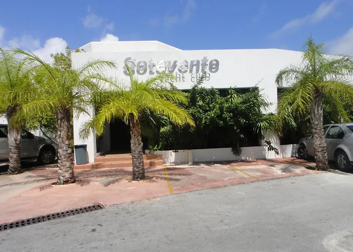 Sotavento Hotel & Yacht Club